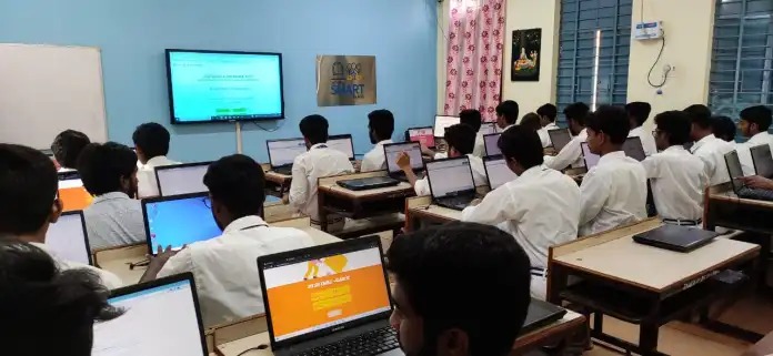 টাটা মটৰ্ছৰ এনাবেল কাৰ্যসূচীয়ে ভাৰতৰ শীৰ্ষ অভিযান্ত্ৰিক আৰু চিকিৎসা বিদ্যালয়ত নাম ভৰ্তি কৰা ৩৪০০ শিক্ষাৰ্থীক সহায় কৰিছে