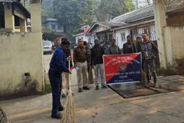 গণৰাজ্য দিৱস উপলক্ষে মালিগাঁৱত আৰক্ষী – নাগৰিক কমিটিৰ চাফাই অভিযান