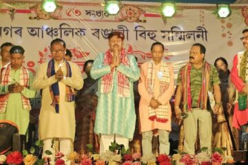 পঞ্চাশ হাজাৰোধিক ৰাইজৰ সন্মুখত পথ-সুৰক্ষাৰ নীতি-নিৰ্দেশনাৰ আধাৰত গীত-নাট- বিহুহুচৰি প্ৰদৰ্শন কৰি ব্যাপক জনসচেতনতা সৃষ্টি
