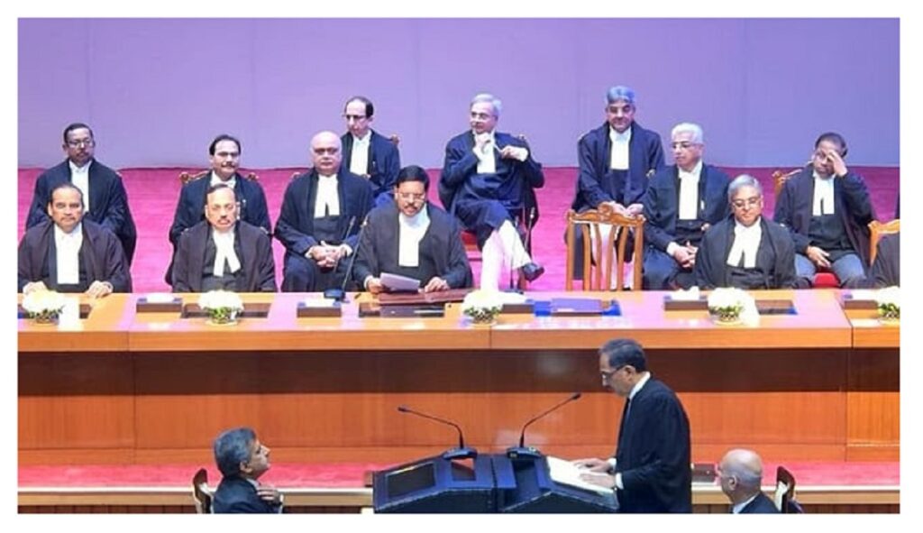 ন্যায়াধীশ এন ভি অঞ্জৰিয়া, বিজয় বিষ্ণোই, এ এছ চন্দুৰকাৰৰ উচ্চতম ন্যায়ালয়ৰ ন্যায়াধীশৰূপে শপত
