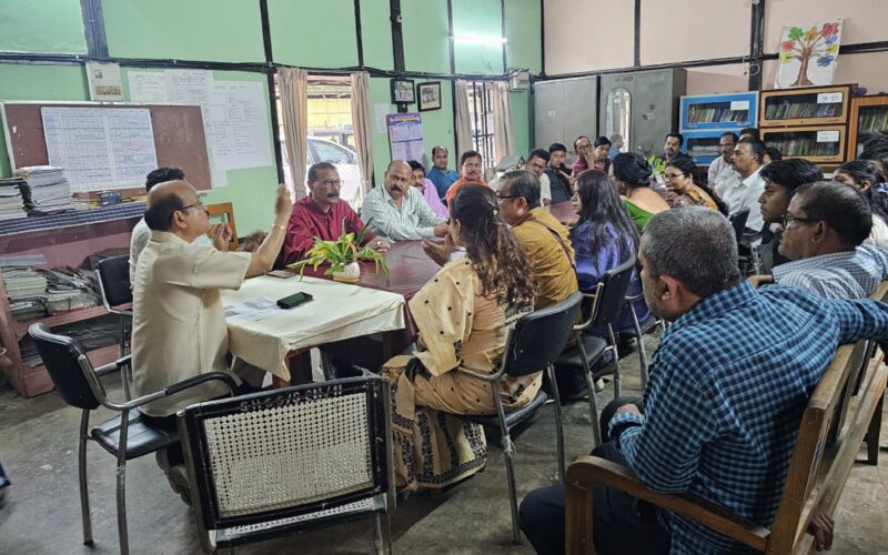 সোণাৰাম স্কুল খেলপথাৰৰ উন্নয়ন সম্পৰ্কীয় সভা সম্পন্ন