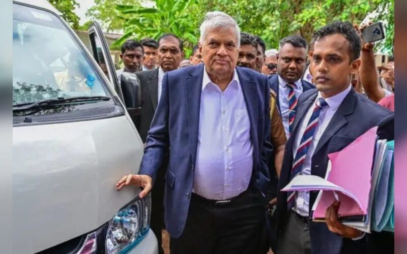 চৰকাৰী ধনৰ অপব্যৱহাৰৰ অভিযোগত গ্ৰেপ্তাৰ কৰা হৈছে এগৰাকী প্ৰাক্তন ৰাষ্ট্ৰপতিক