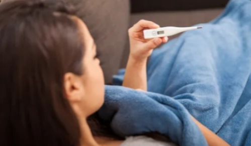 ৪৮ ঘণ্টা ধৰি জ্বৰ থাকিলে তৎক্ষণাত চিকিৎসকক দেখুৱাব