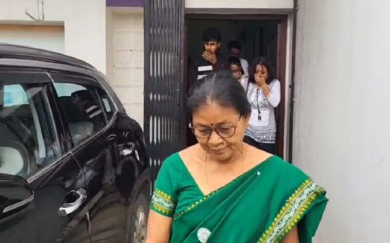 সৰ্বকালৰ ৰেকৰ্ড ভংগ কৰি পুৱতি নিশাৰ পৰা ছবিগৃহত আৰম্ভ হ’ল ৰৈ ৰৈ বিনালেৰ প্ৰদৰ্শনী