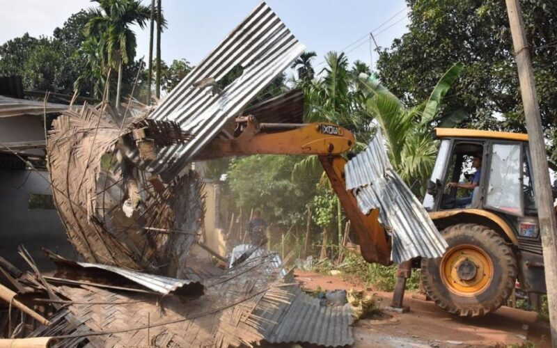 বেদখলৰ বিৰুদ্ধে অভিযান অব্যাহত আছে বিজেপি নেতৃত্বাধীন অসম চৰকাৰৰ
