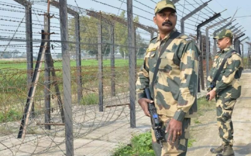 পাঁচ বাংলাদেশীক ২৪ ঘন্টাৰ ভিতৰত অসম ত্যাগৰ নিৰ্দেশ