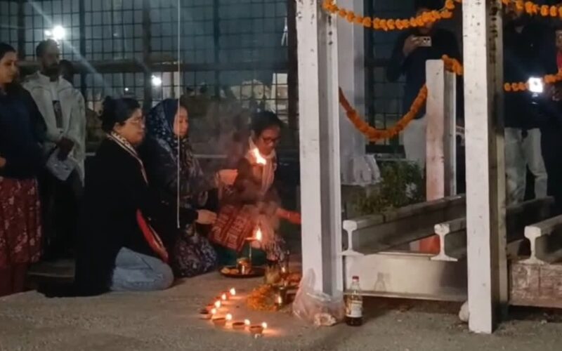 আশা কৰা মতে হোৱাৰ বাবে ভাল লাগিছে । বহু কষ্ট কৰি এছ আই টিয়ে ইমান দিন ধৰি তদন্ত কৰিলে, তাৰ বাবে ধন্যবাদ জনাইছোঁ –গৰিমা শইকীয়া গাৰ্গ