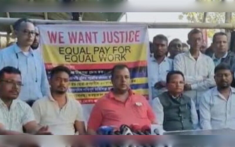 প্ৰতিবাদৰ মাজতে সংবাদমেল