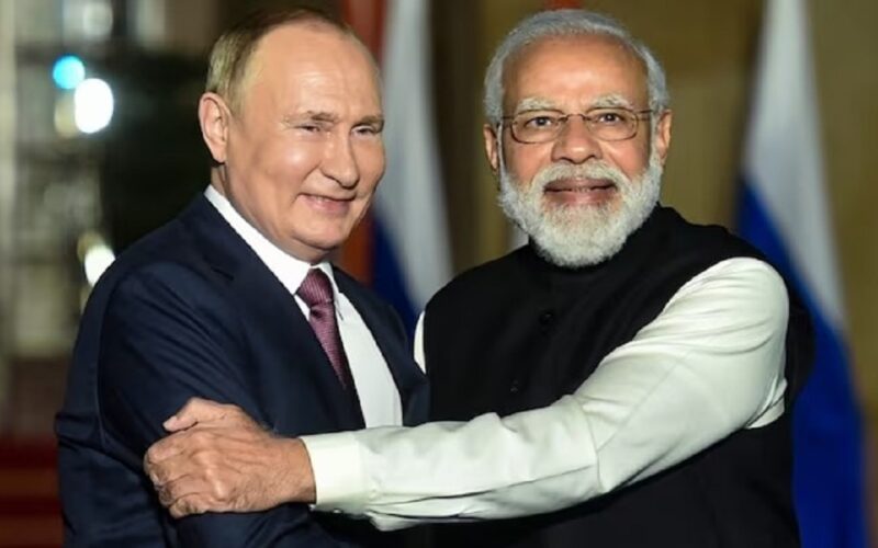 পুটিনক ৰাছিয়ান ভাষাত অনুদিত ‘গীতা’ উপহাৰ দিলে প্ৰধানমন্ত্ৰী মোদীয়ে