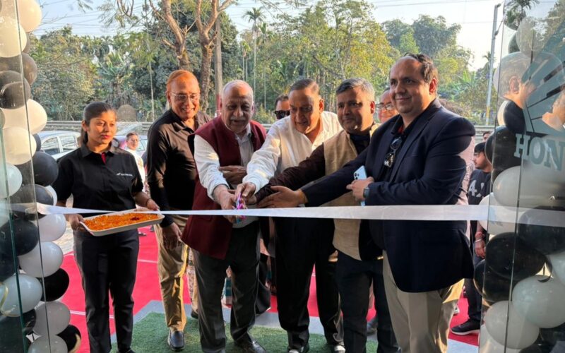 তিনিচুকীয়াত নতুন হোণ্ডা বিগউইং ডিলাৰশ্বিপ মুকলিৰ জৰিয়তে এইচএমএছআইৰ অসমত প্ৰিমিয়াম নেটৱৰ্কৰ সম্প্ৰসাৰণ