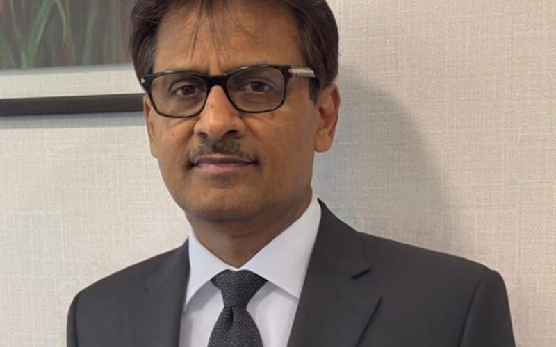 জীৱন বীমা মুকলিৰ পূৰ্বে মহিন্দ্ৰা-মেনুলাইফ জেভিয়ে সুৰেশ আগৰৱালক এমডি এণ্ড চিইঅ’ ডিজাইনেট হিচাপে নিযুক্ত