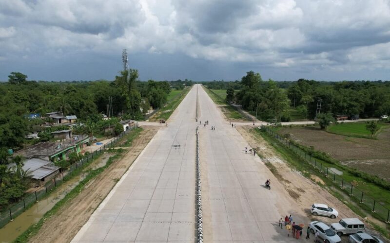 অসমৰ ৰাষ্ট্ৰীয় ঘাইপথত অৱতৰণ কৰিব বায়ুসেনাৰ যুঁজাৰু বিমান; মৰাণত ইতিহাস সৃষ্টিৰ ব্যাপক প্ৰস্তুতি