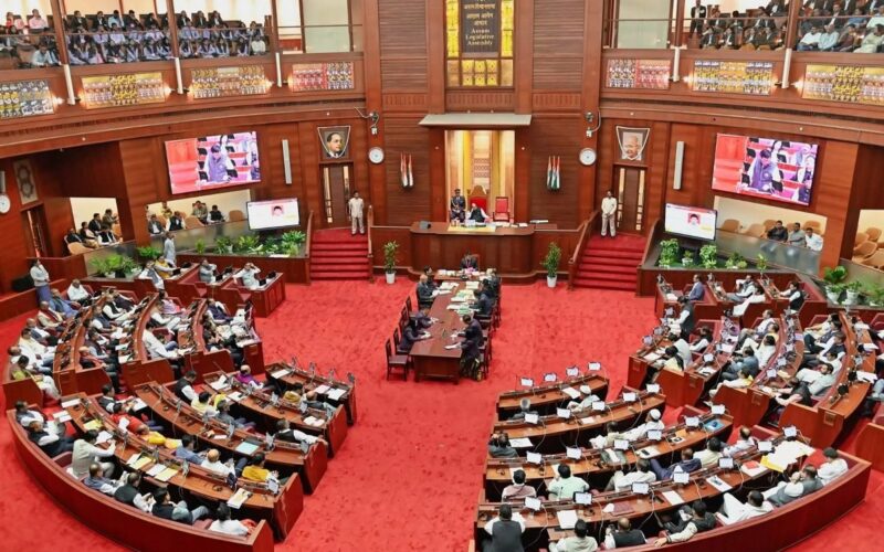 মিঞা বিতৰ্কক লৈ উত্তপ্ত বিধানসভাঃ এআইইউডিএফৰ স্থগিতাদেশ প্ৰস্তাৱ নাকচ, বিৰোধীৰ সদন ত্যাগ