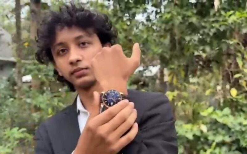 হিমন্ত বিশ্ব শৰ্মাই নিজৰ লাখ টকীয়া ঘড়ী উপহাৰ দিলে ভাগিনক