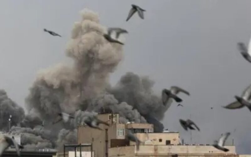 চৌদি আৰৱৰ ৰিয়াধত থকা আমেৰিকাৰ দূতাবাসত ইৰানে চলাইছে আক্ৰমণ