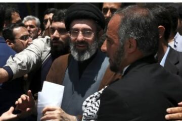 প্ৰয়াত আয়াতুল্লাহ আলী খামেইনীৰ পুত্ৰ মোজতাবা আলী খামেইনীক দেশখনৰ নতুন সৰ্বোচ্চ নেতা হিচাপে নিযুক্তি দিয়ে