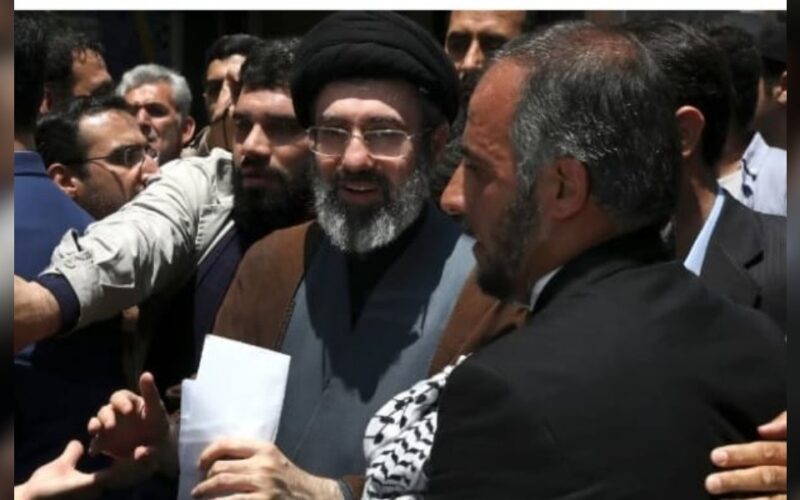 প্ৰয়াত আয়াতুল্লাহ আলী খামেইনীৰ পুত্ৰ মোজতাবা আলী খামেইনীক দেশখনৰ নতুন সৰ্বোচ্চ নেতা হিচাপে নিযুক্তি দিয়ে