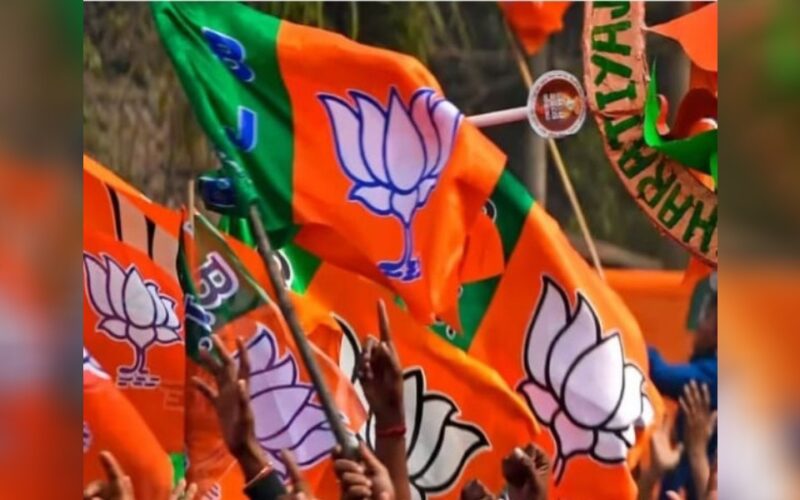 ৰাজনৈতিক দলবোৰৰ মাজত এতিয়া সাম্ভাৱ্য প্ৰাৰ্থীকেন্দ্ৰিক তালিকা প্ৰস্তুতৰ কুছকাৱাজ চলি আছে