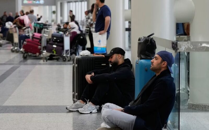 ইৰাণ-আমেৰিকাৰ যুদ্ধ সদৃশ পৰিৱেশৰ প্ৰভাৱ; লক্ষ্ণৌৰ পৰা বাতিল ১৭ খনকৈ আন্তঃৰাষ্ট্ৰীয় বিমানৰ উৰণ