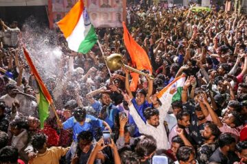 আকৌ বিশ্ব জয়! ক্ৰমাগত দ্বিতীয়বাৰ বিশ্ব চেম্পিয়ন ভাৰত