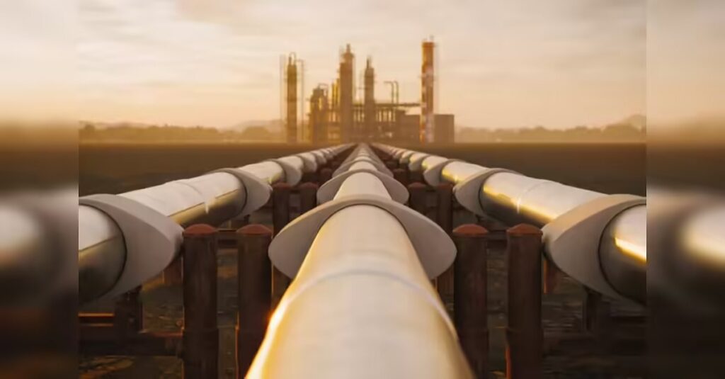 ইন্ধন সংকটত ককবকাই থকা বাংলাদেশলৈ সহায়ৰ হাত ভাৰতৰ; পাইপলাইনেৰে পঠোৱা হ’ল ৫০০০ টন ডিজেল