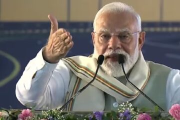 নিৰ্বাচনী পৰাজয়ৰ ‘চেঞ্চুৰী’ কৰিব কংগ্ৰেছেঃ কাছাৰৰ জনসভাৰ পৰা প্ৰধানমন্ত্ৰী মোদীৰ তীব্ৰ কটাক্ষ