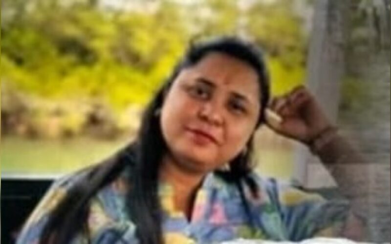 মহানগৰীত কৃত্রিম বানে প্রাণ ল’লে এগৰাকী যুৱতীৰ