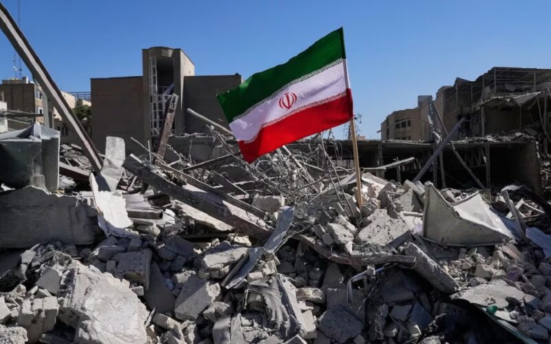 যুদ্ধৰ ফলত ইৰানৰ ২৭০ বিলিয়ন ডলাৰৰ লোকচান