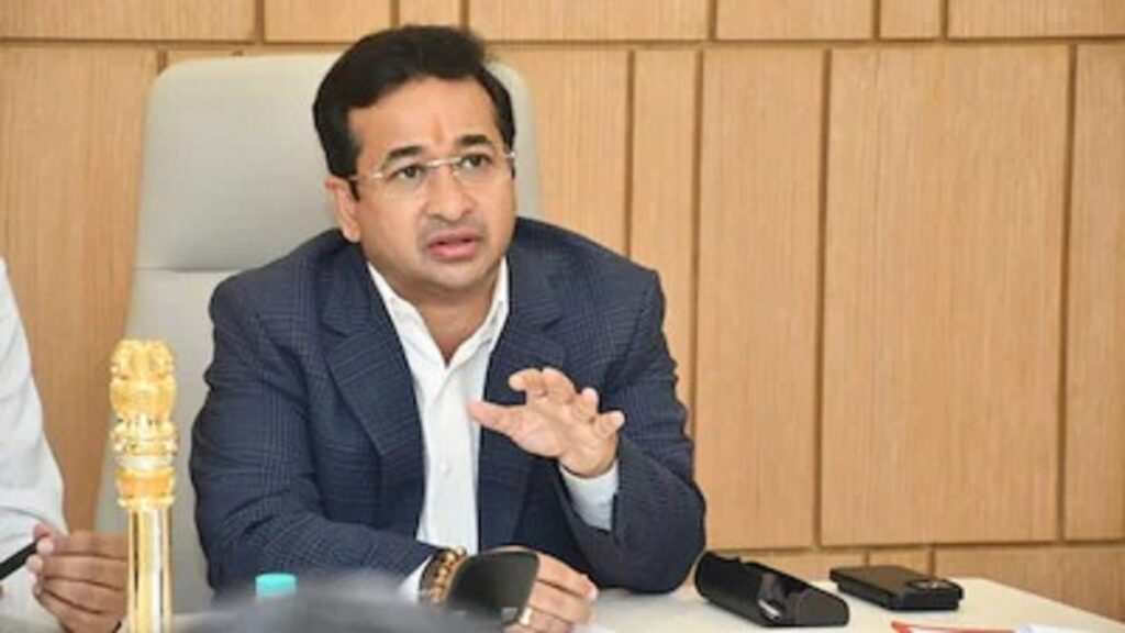 মহাৰাষ্ট্ৰৰ মন্ত্ৰী নীতেশ ৰাণে দোষী সাব্যস্ত; বোকা ছটিওৱা গোচৰত ১ মাহৰ জেল