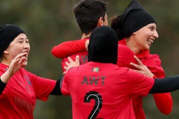 আফগানিস্তানৰ মহিলা শৰণাৰ্থী দলক আন্তঃৰাষ্ট্ৰীয় প্ৰতিযোগিতাত অংশগ্ৰহণৰ অনুমতি ফিফাৰ