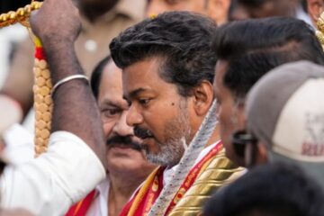 ফলাফলক লৈ উদ্বেগ, তামিলনাডুত টিভিকে অনুৰাগীৰ আত্মহননৰ চেষ্টা