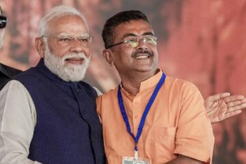 শুভেন্দু অধিকাৰী জনসাধাৰণৰ আবেগ বুজি পোৱা এজন জনপ্ৰিয় নেতাঃ অভিনন্দন বাৰ্তাত মন্তব্য প্ৰধানমন্ত্ৰী নৰেন্দ্ৰ মোদীৰ