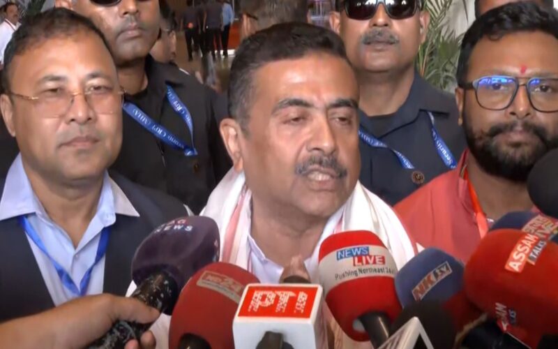 অনুপ্ৰৱেশকাৰীৰ বিৰুদ্ধে কঠোৰ অবস্থান শুভেন্দু অধিকাৰীৰ, গুৱাহাটীত আহি দিলে ডাঙৰ ঘোষণা