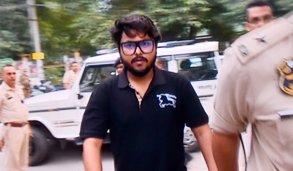 মহাপ্ৰৱঞ্চক দীপাংকৰ বৰ্মনক জামিন, চিবিআইৰ ত্ৰুটিক লৈ চাঞ্চল্য