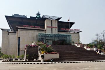 ৰাজ্যৰ ৰাজনৈতিক পৰিৱেশ গৰমাই আজিৰে পৰা বাজেট অধিৱেশন, প্ৰথম দিনাই শপত ল’ব নৱ-নিৰ্বাচিত সদস্যসকলে