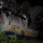 শিৱসাগৰত দুৰ্ঘটনাগ্ৰস্ত ১২ হাজাৰ লিটাৰ তেল কঢ়িওৱা টেংকাৰ, স্থানীয় লোকৰ মাজত আতংক
