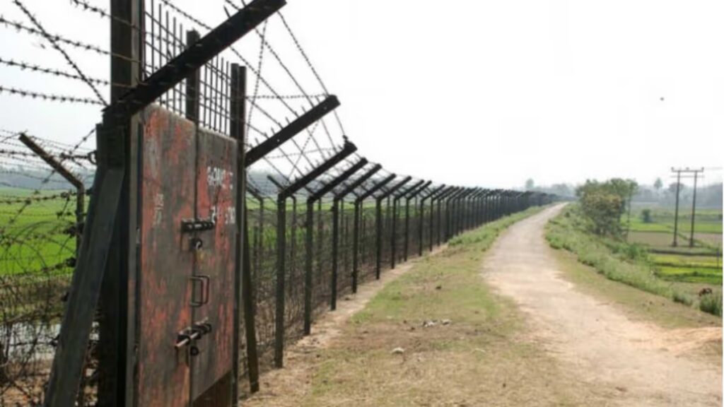 ভাৰত-বাংলাদেশ সীমান্তত বেৰ নিৰ্মাণ প্ৰায় সমাপ্ত বুলি ঘোষণা কনৰাড চাংমাৰ