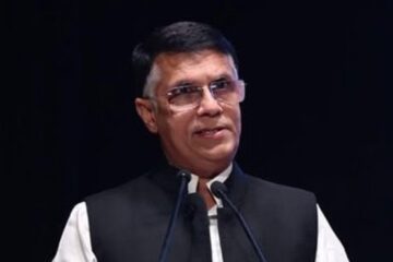 উচ্চতম ন্যায়ালয়ৰ ৰায়ত মুখ ঠেকেচা খালে অসমৰ মুখ্যমন্ত্ৰীয়েঃ আগতীয়া জামিন লাভ কৰি মন্তব্য পৱন খেৰাৰ