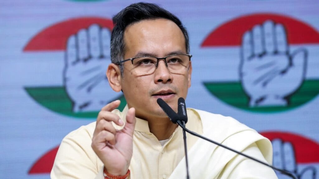 ষ্ট্ৰং ৰূমত বিজেপি কৰ্মীৰ প্ৰৱেশ! নিৰ্বাচন আয়োগৰ ভূমিকাক লৈ গৌৰৱ গগৈৰ বিস্ফোৰক অভিযোগ