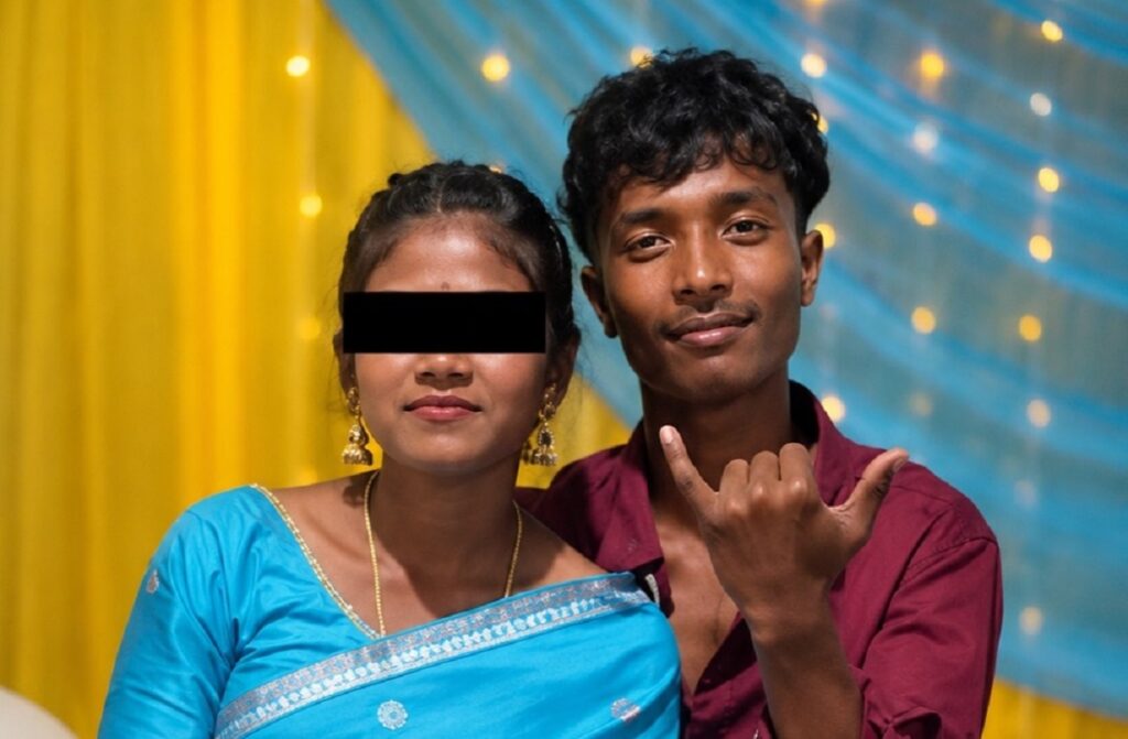 মাত্ৰ ১৫ দিন পূৰ্বে পাতনি মেলিছিল যুগ্ম জীৱনৰ! চাহ বাগিচাত ন-দম্পতীৰ মৃতদেহ উদ্ধাৰক লৈ চাঞ্চল্য