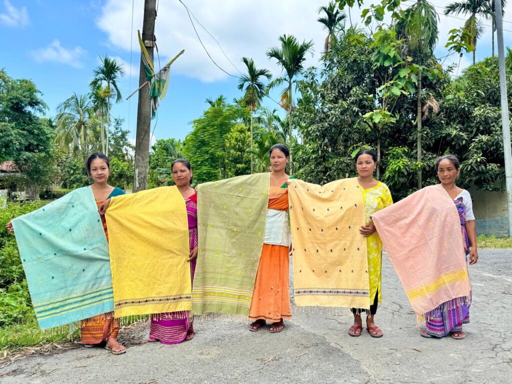 চিমলুগুৰি আৰু মেৰবংচুবাত ১৫ দিনীয়া তাঁত প্ৰশিক্ষণ সম্পন্ন, পৰম্পৰাৰ সৈতে উদ্ভাৱনৰ মিলন