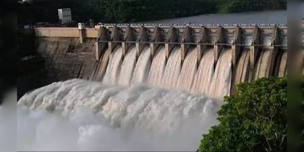 দৈয়াং জলবিদ্যুৎ প্ৰকল্পৰ জলাশয়ত পানীৰ স্তৰ বিপজ্জনকভাৱে বৃদ্ধি পাইছে
