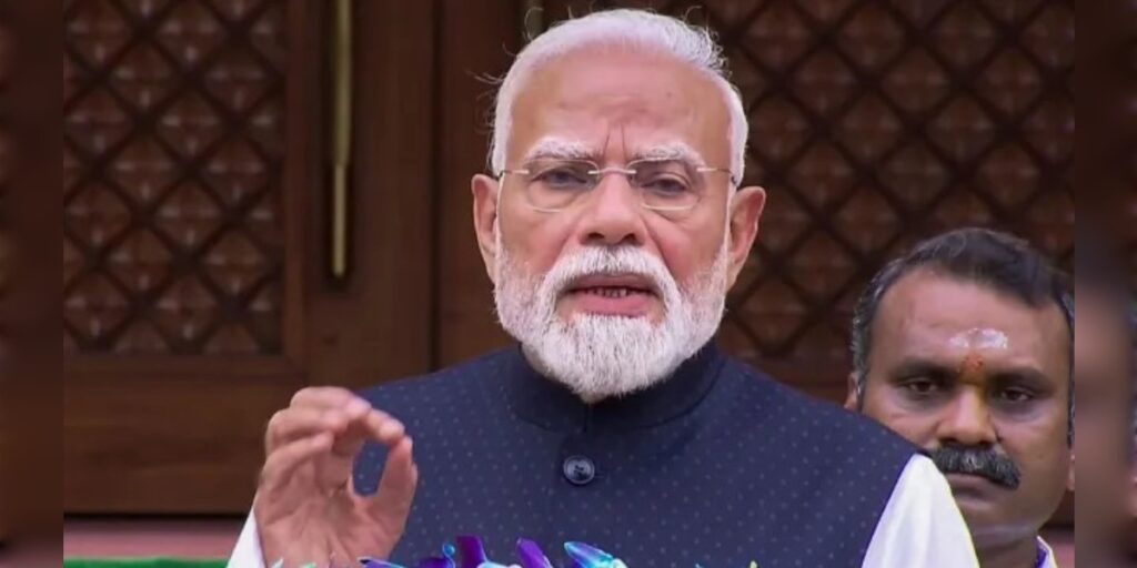 দেশৰ বাবে প্ৰাণ আহুতি দিয়া শ্বহীদসকলক স্মৰণ প্ৰধানমন্ত্ৰী নৰেন্দ্ৰ মোডীৰ