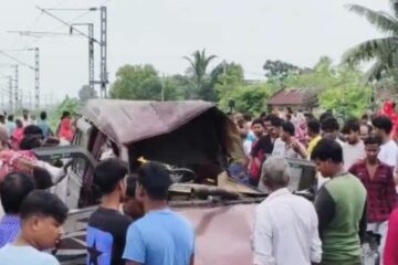 পশ্চিমবংগৰ মুৰ্চিদাবাদ জিলাত সংঘটিত হৈছে এক শোকাৱহ ঘটনা
