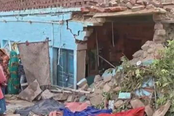 টায়াৰ বিস্ফোৰণৰ পিছত ঘৰত সোমাল চিমেণ্টভৰ্তি ট্ৰাক; একেটা পৰিয়ালৰ তিনিজনৰ মৃত্যু