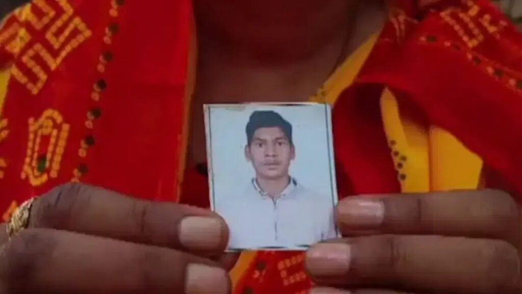 ফেচবুকৰ প্ৰেমিকাক বিচাৰি কাঁটাতাঁৰ পাৰ হৈ পাকিস্তানত উপস্থিত বাদল! এতিয়া বন্দী কাৰাগাৰত
