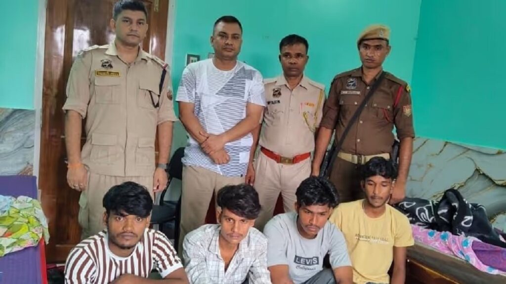 ধুবুৰীত আন্তঃৰাষ্ট্ৰীয় অনলাইন জুৱা চক্ৰ উৎখাত; গ্ৰেপ্তাৰ চাৰিজন
