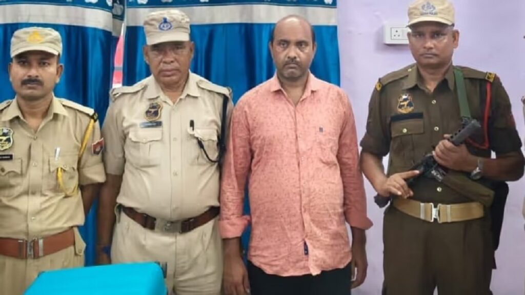 নিউ বঙাইগাঁও ৰে’ল ষ্টেচনত পিষ্টলসহ আটক বিহাৰৰ এজন লোক