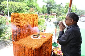 ২০০৪ চনৰ ধেমাজি বিস্ফোৰণৰ বলিসকলক শ্ৰদ্ধাঞ্জলি, ‘শোক দিৱস’ পালন কৰিলে অসম চৰকাৰে