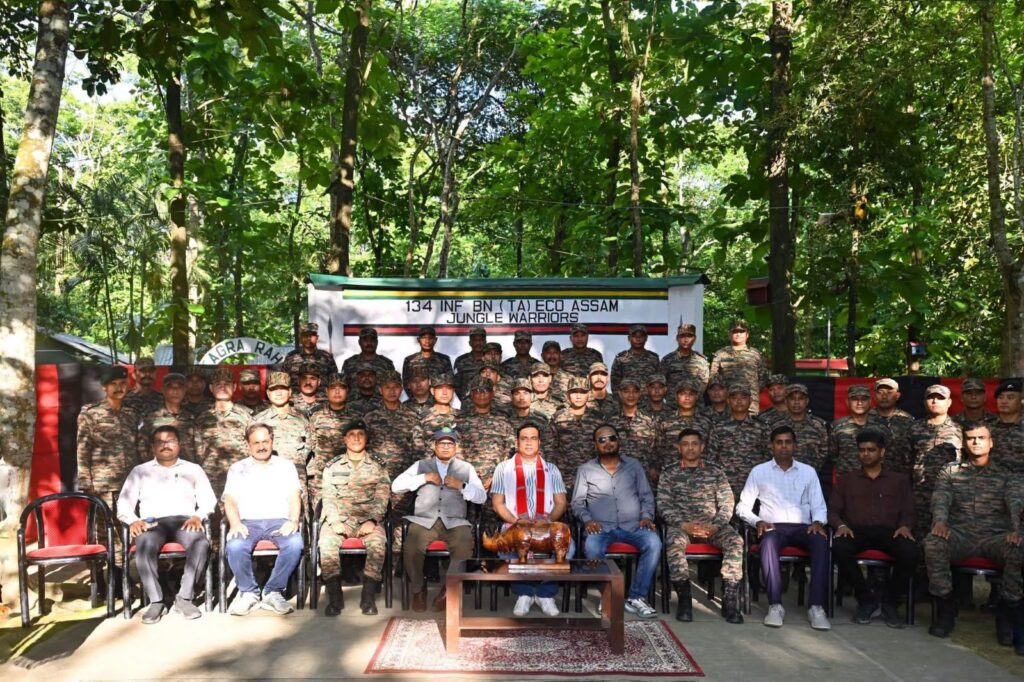৮২ জনীয়া SRPF ক কাজিৰঙাত সন্মান: গঁড় চিকাৰ বিৰোধী অভিযানত অৰিহণা